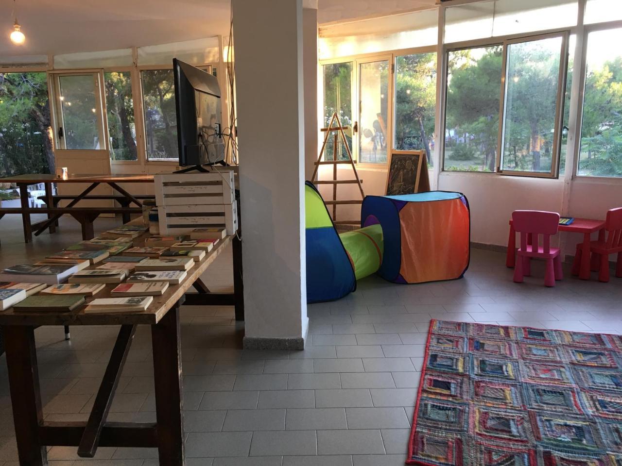 Camping Village Baia Falcone 维耶斯泰 外观 照片